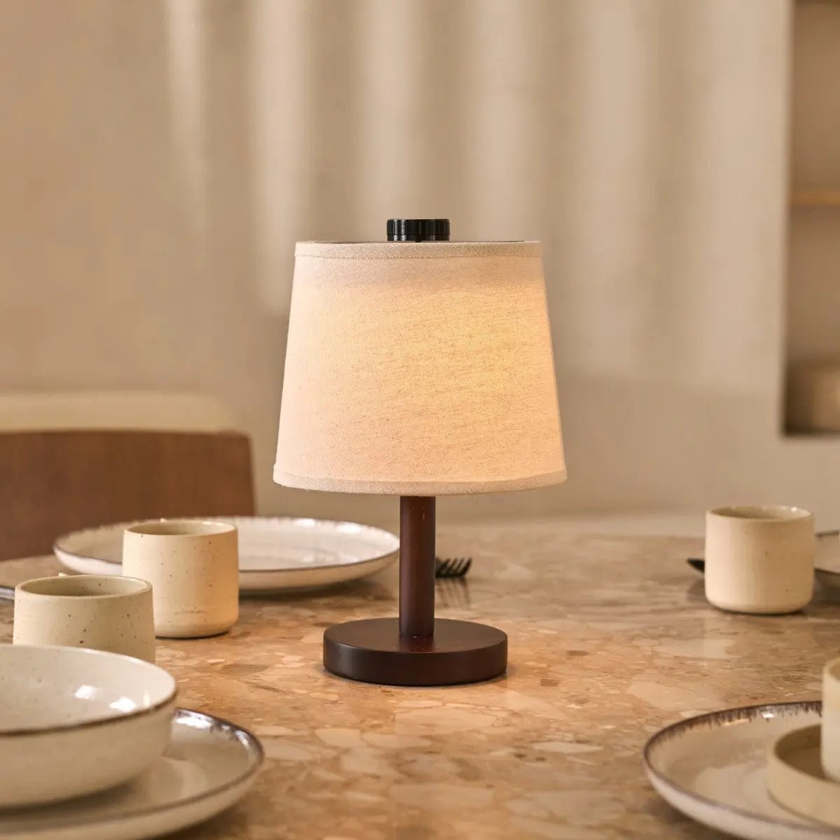 Rover Dunkelbraune Holzlampe – wiederaufladbar, kabellos & dimmbar