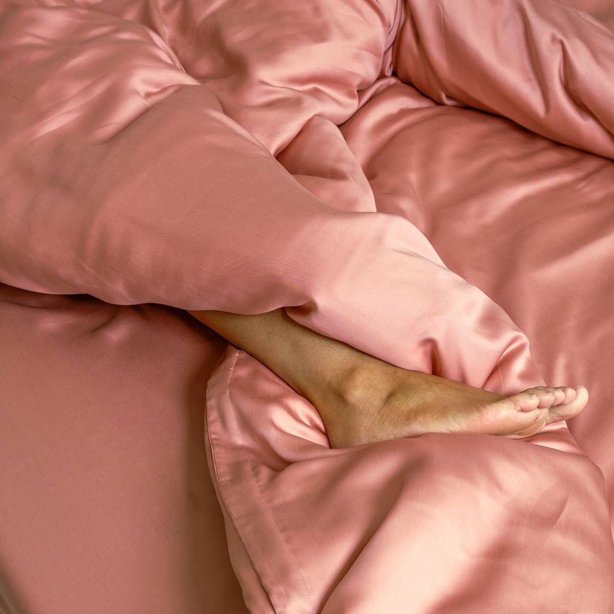 TENCEL™ – Satin-Spannbetttuch Terra Pink