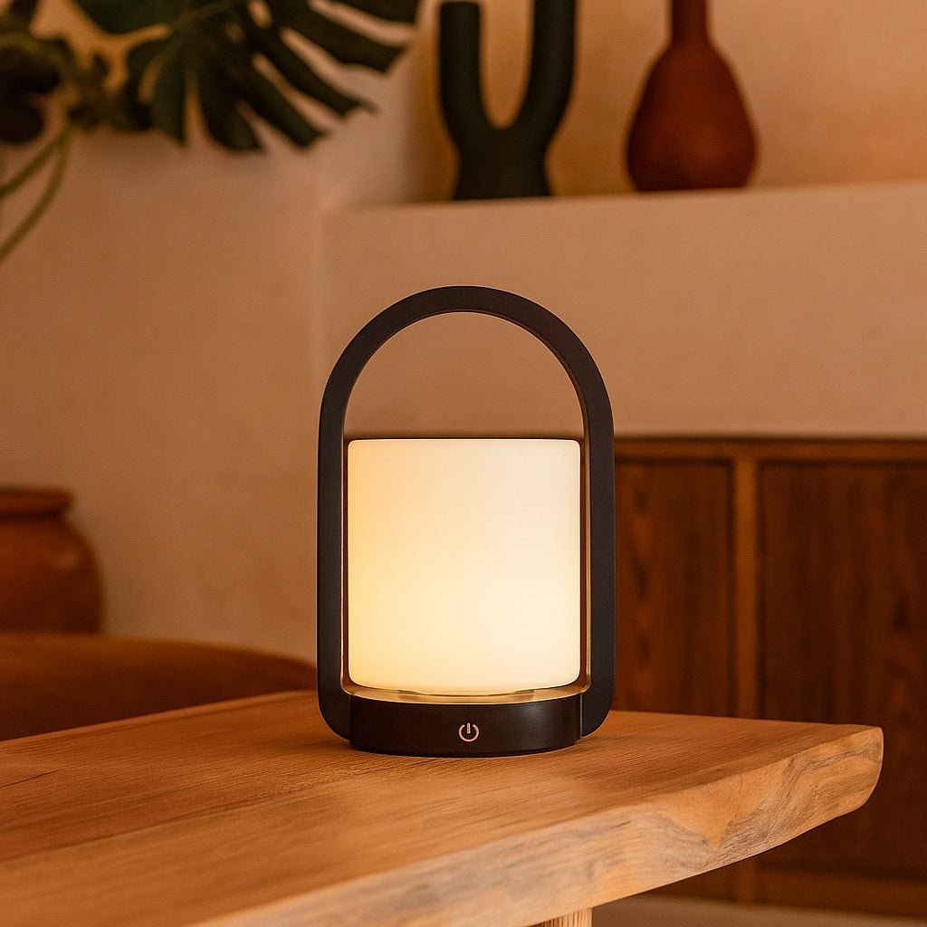 George dunkelbraune Holzlampe – wiederaufladbar, dimmbar und tragbar
