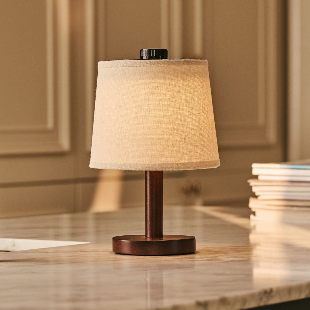 Rover Dunkelbraune Holzlampe – wiederaufladbar, kabellos & dimmbar