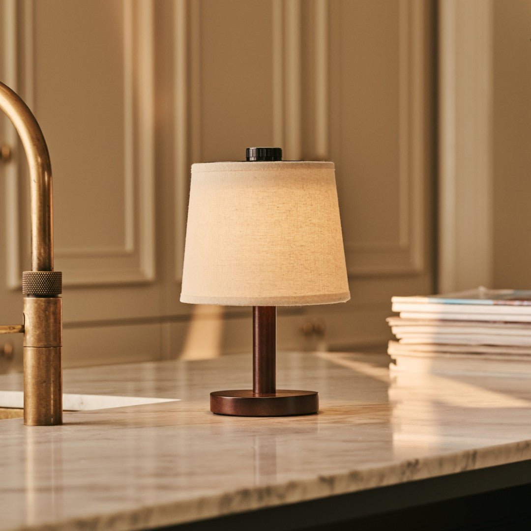 Rover Dunkelbraune Holzlampe – wiederaufladbar, kabellos & dimmbar