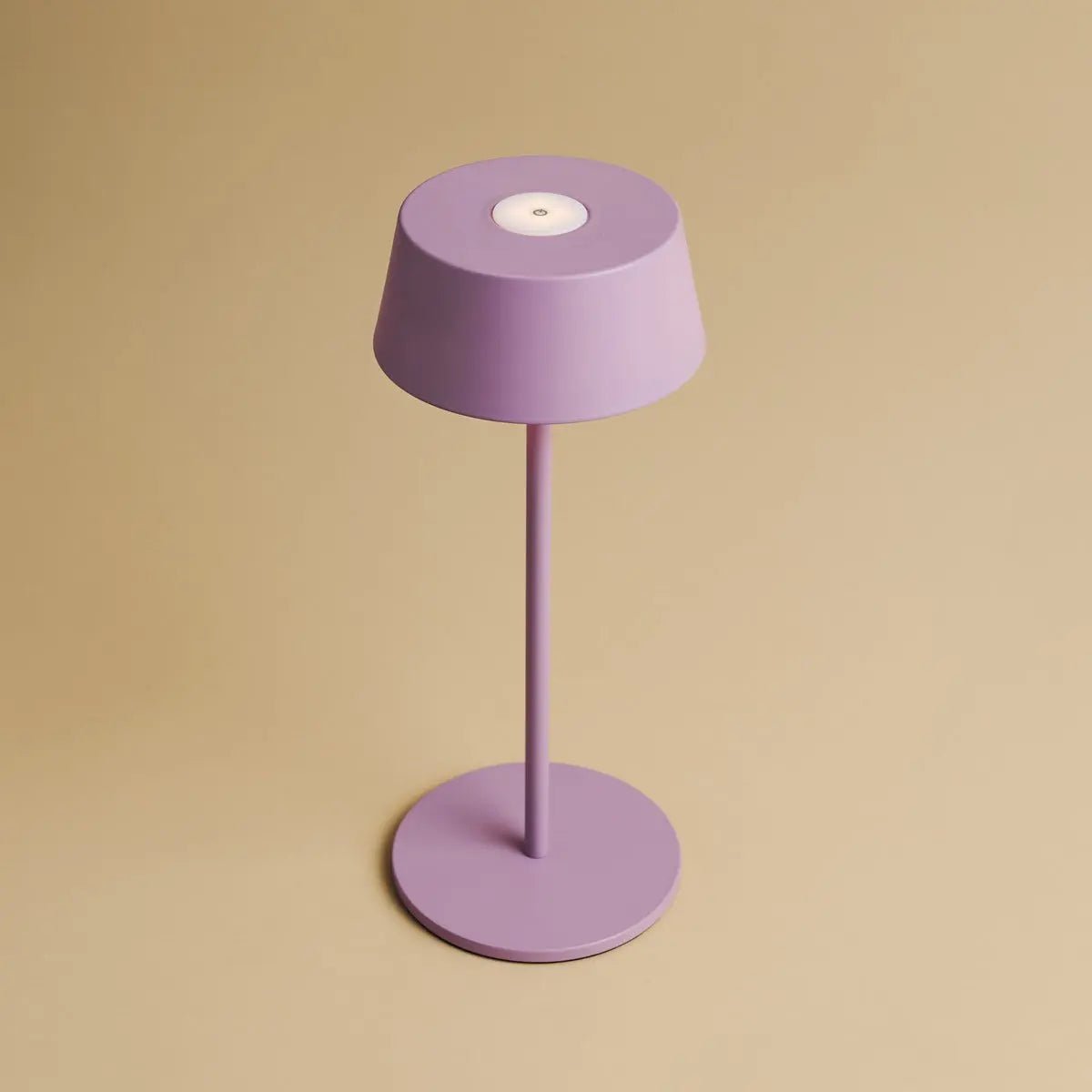 Hugo Violet Lila Tischlampe – Dimmbar, kabellos & wiederaufladbar