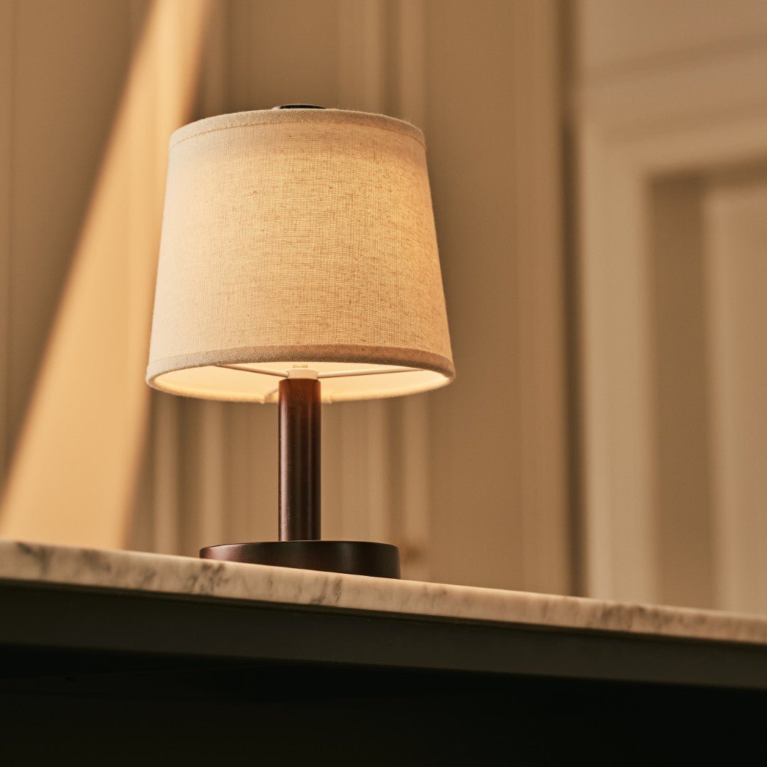 Rover Dunkelbraune Holzlampe – wiederaufladbar, kabellos & dimmbar
