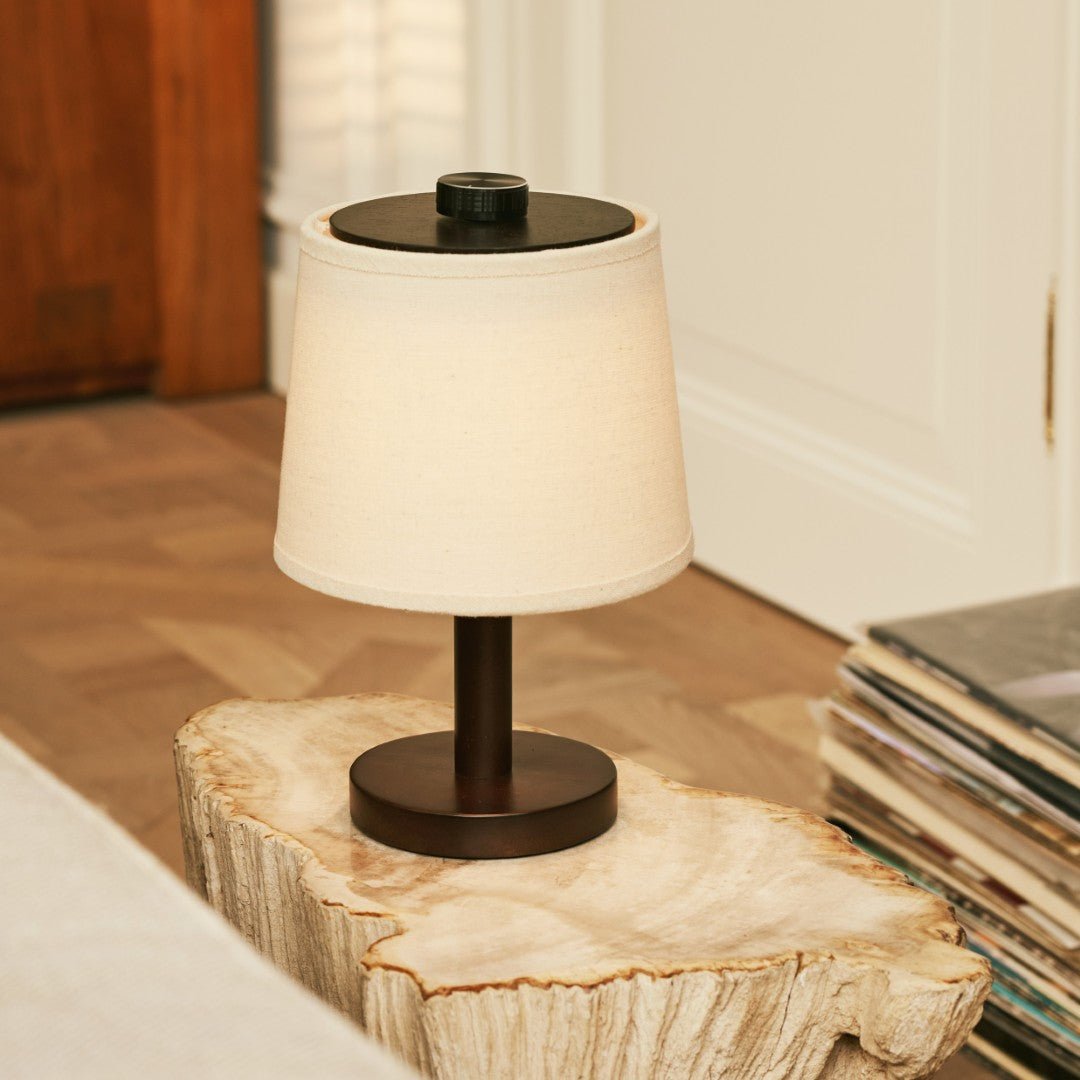 Rover Dunkelbraune Holzlampe – wiederaufladbar, kabellos & dimmbar
