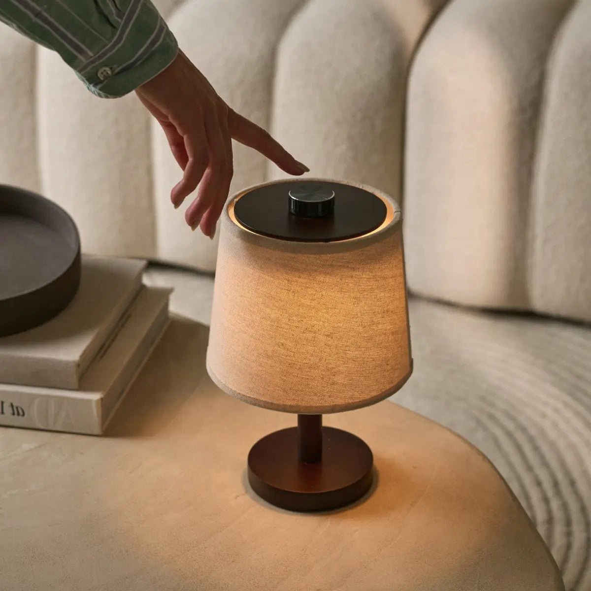 Rover Dunkelbraune Holzlampe – wiederaufladbar, kabellos & dimmbar
