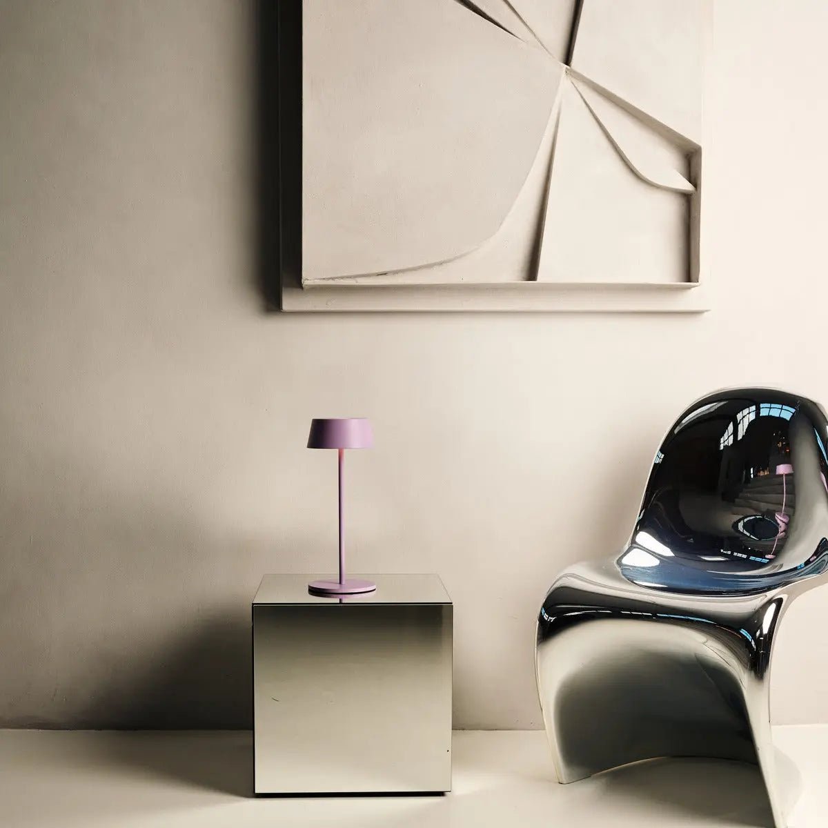 Hugo Violet Lila Tischlampe – Dimmbar, kabellos & wiederaufladbar