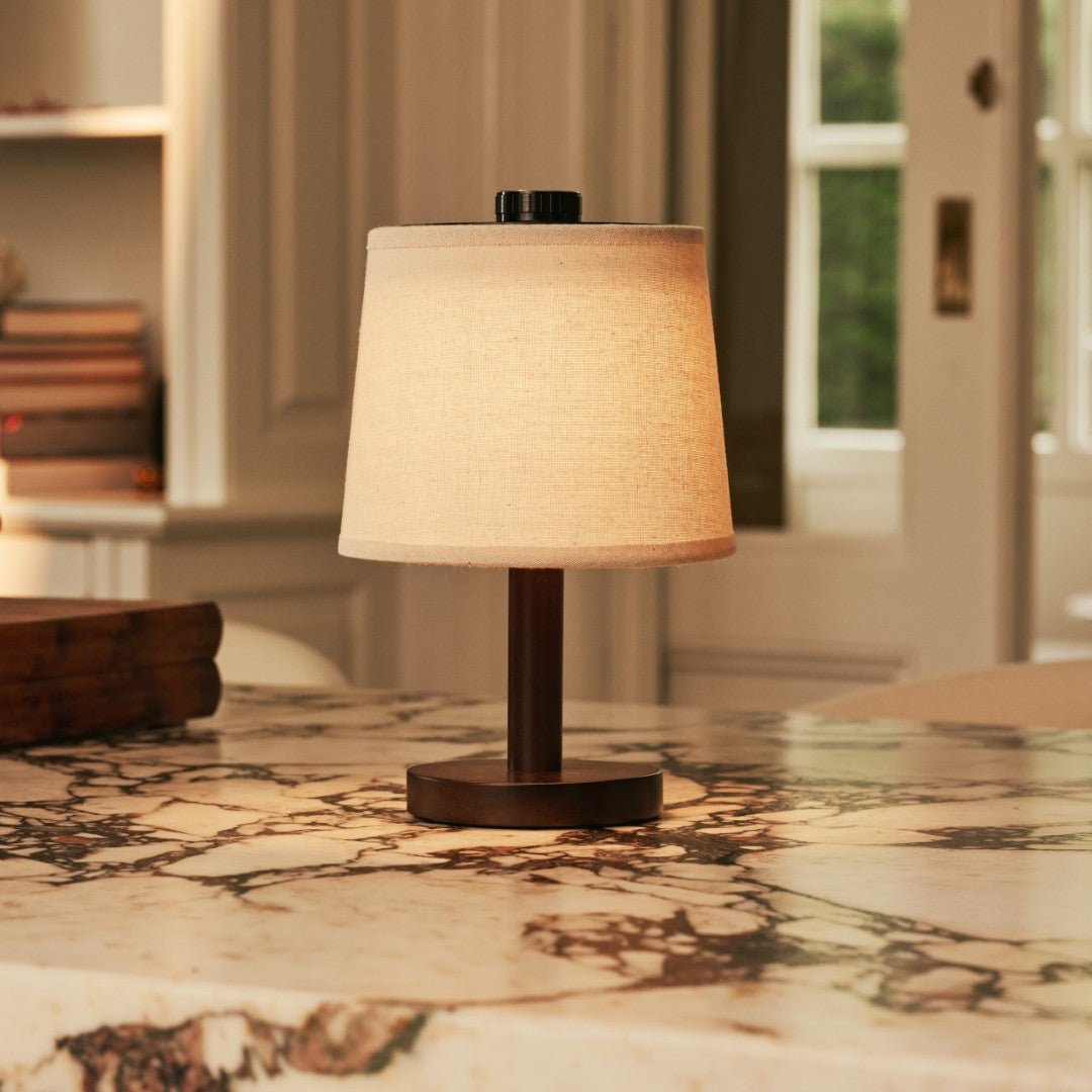 Rover Dunkelbraune Holzlampe – wiederaufladbar, kabellos & dimmbar