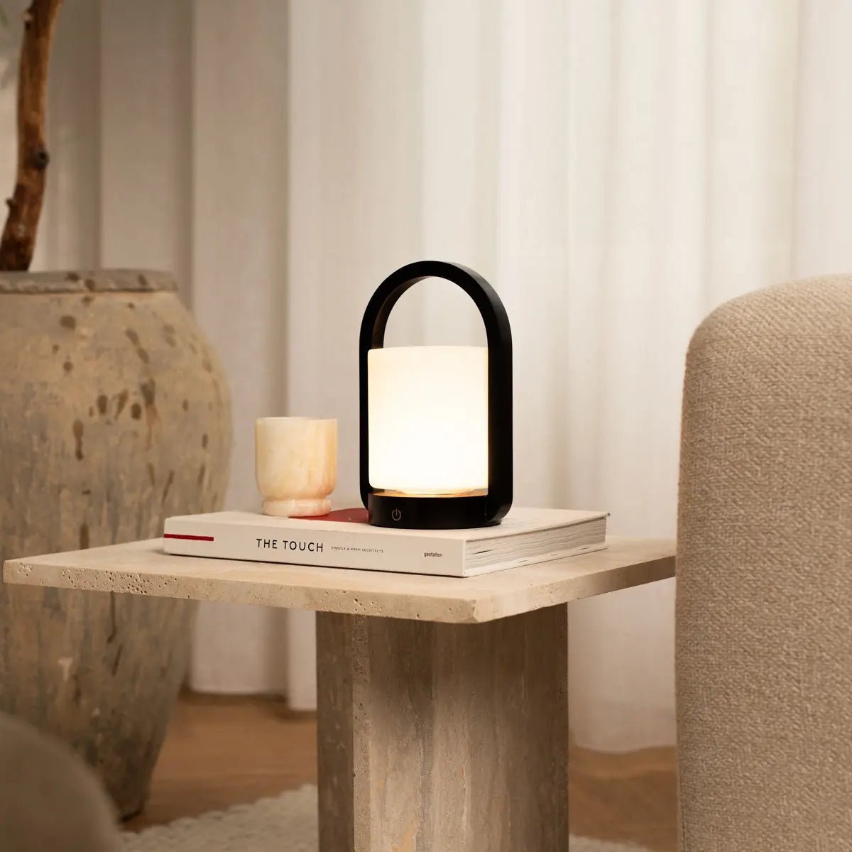George dunkelbraune Holzlampe – wiederaufladbar, dimmbar und tragbar