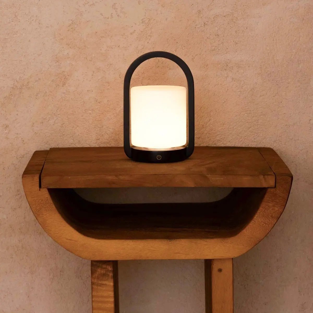 George dunkelbraune Holzlampe – wiederaufladbar, dimmbar und tragbar