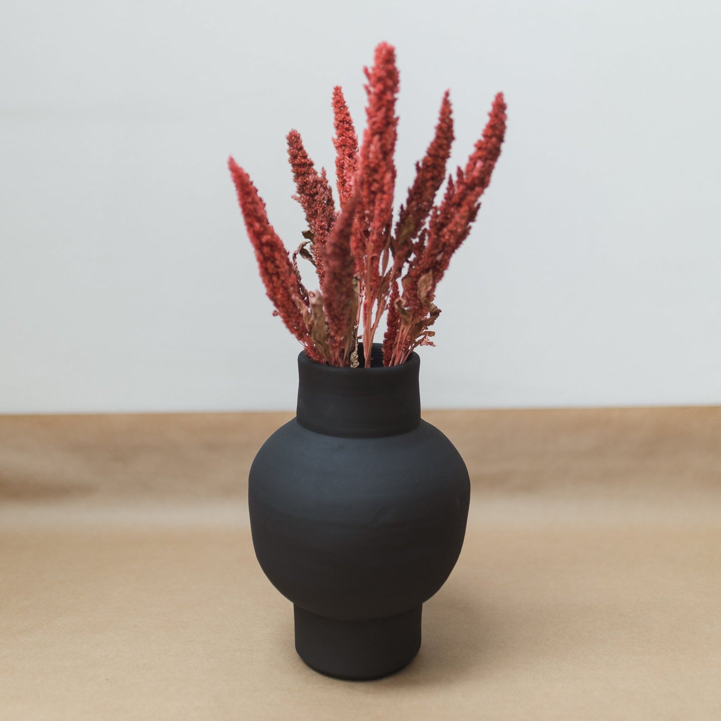 Keramikvase – Weiß & Schwarz