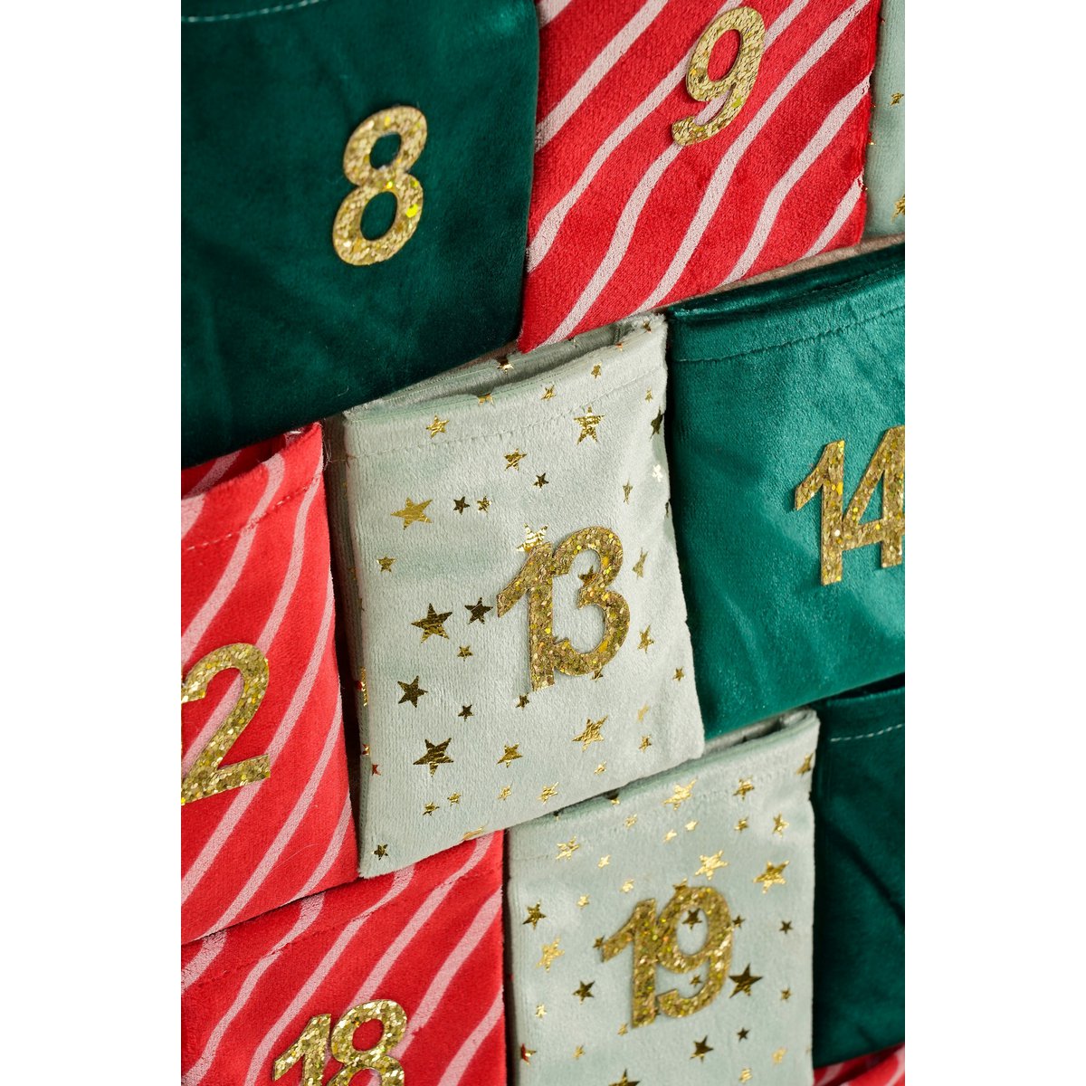 Adventskalender – L72 × B0,5 × H51 cm – Filz – Grün & Rot