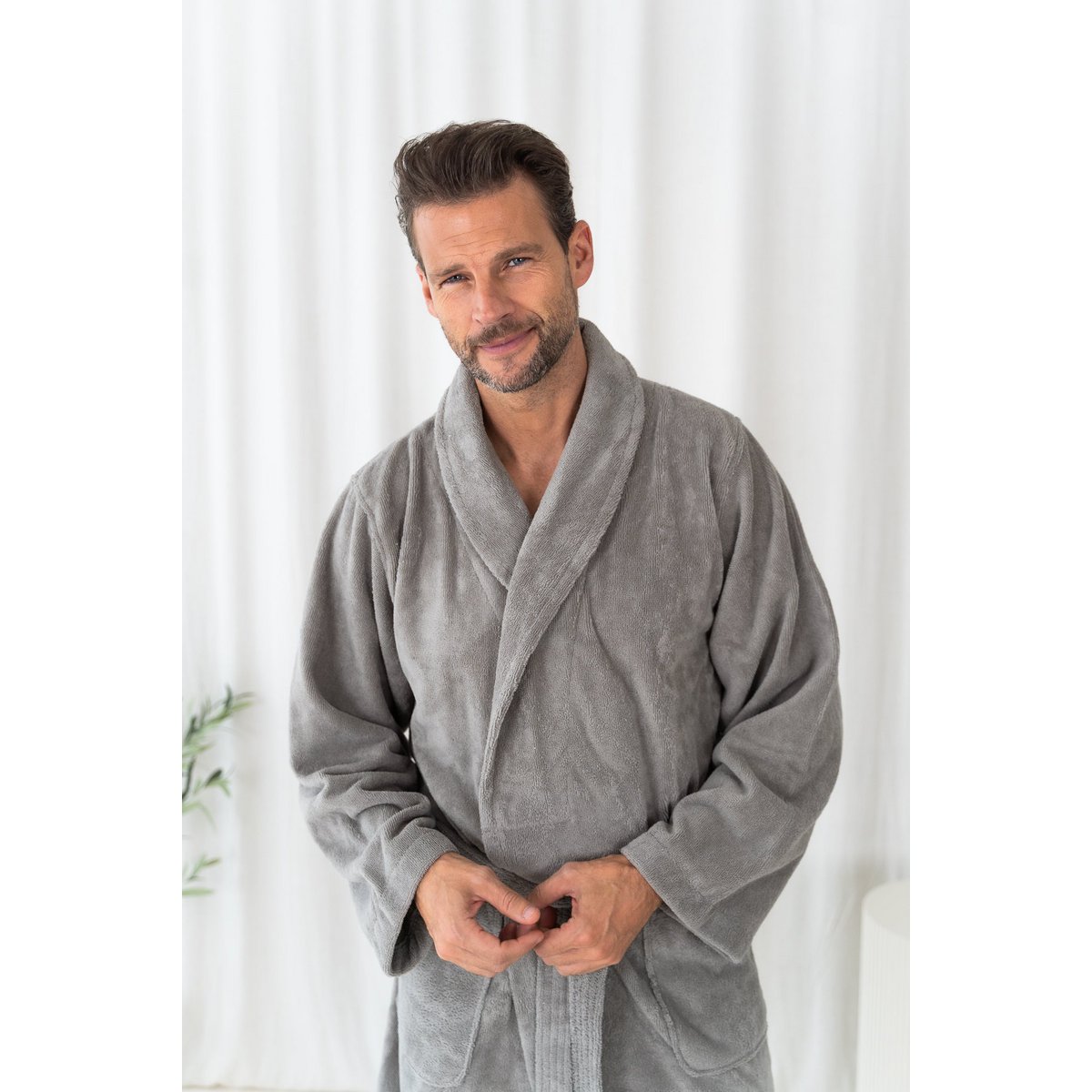 Teddy-Bademantel Schiefergrau – weich, elegant & gemütlich