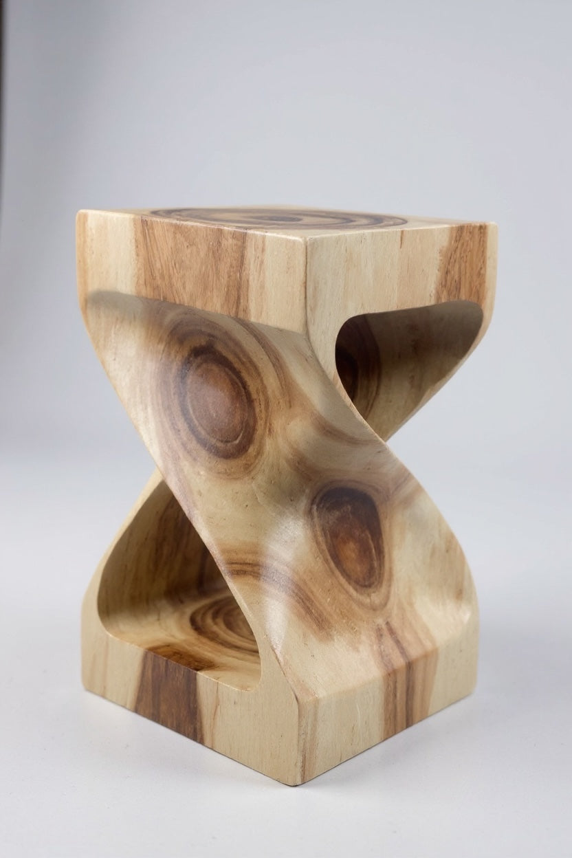 Holzhocker aus Samanholz – handgefertigt, 50 × 28 × 28 cm