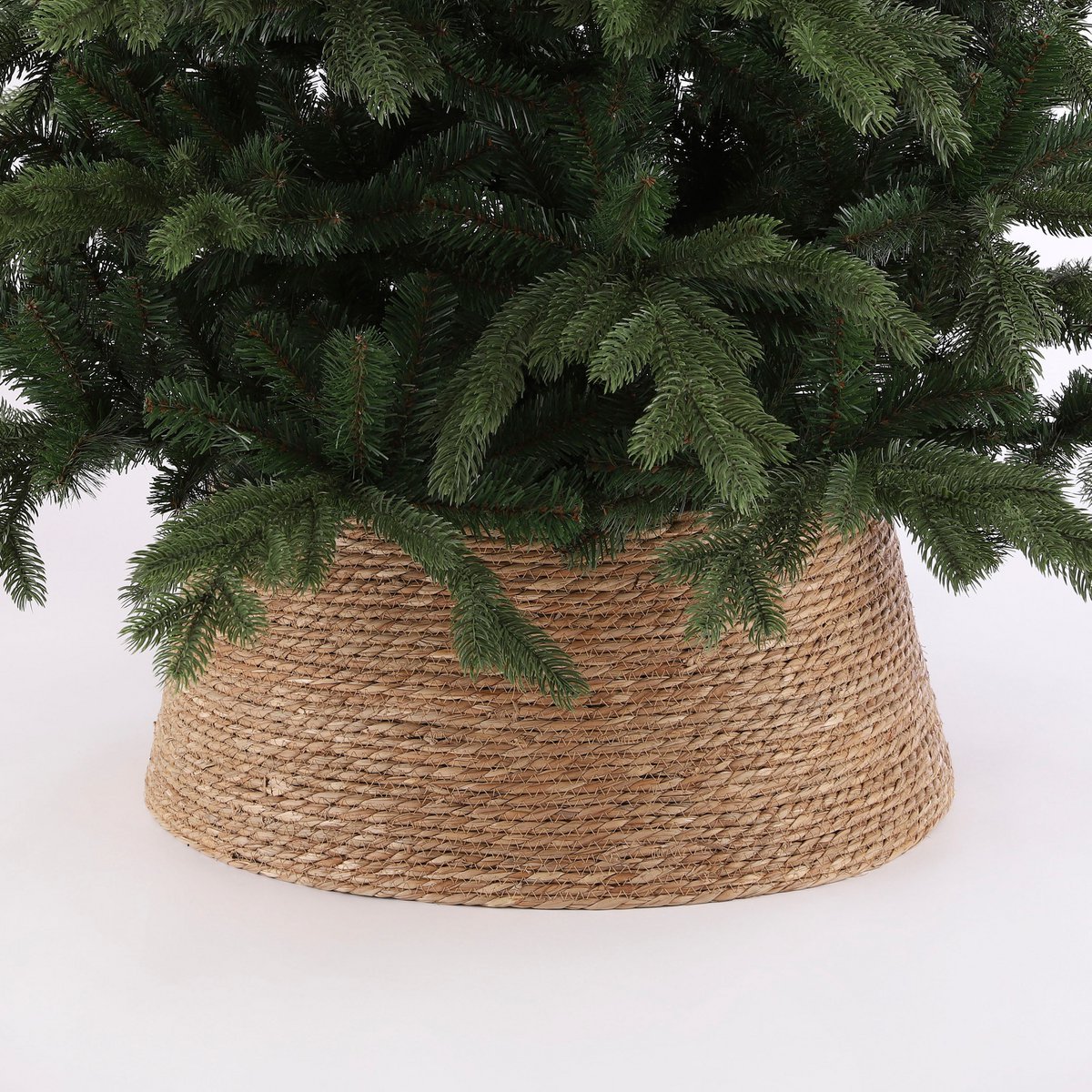 Weihnachtsbaumrock Seegras – Ø58 cm – Braun