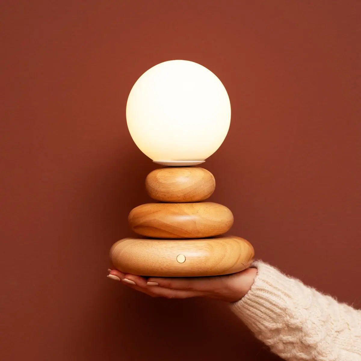 Isabella Tischlampe – Holz & Glas, Kabellos & Dimmbar
