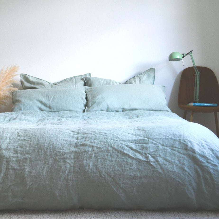 Hanf Bettwäsche aus 100 Prozent Naturfaser in ruhiger Farbgebung wild mint