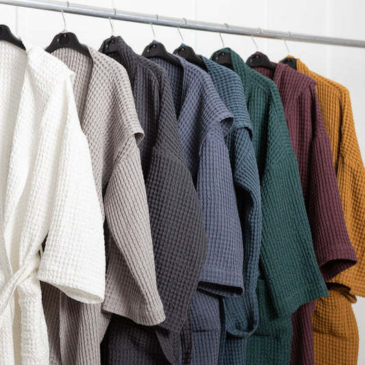 Luxuriöser Leinen-Baumwoll-Bademantel mit Waffelstruktur – Amber