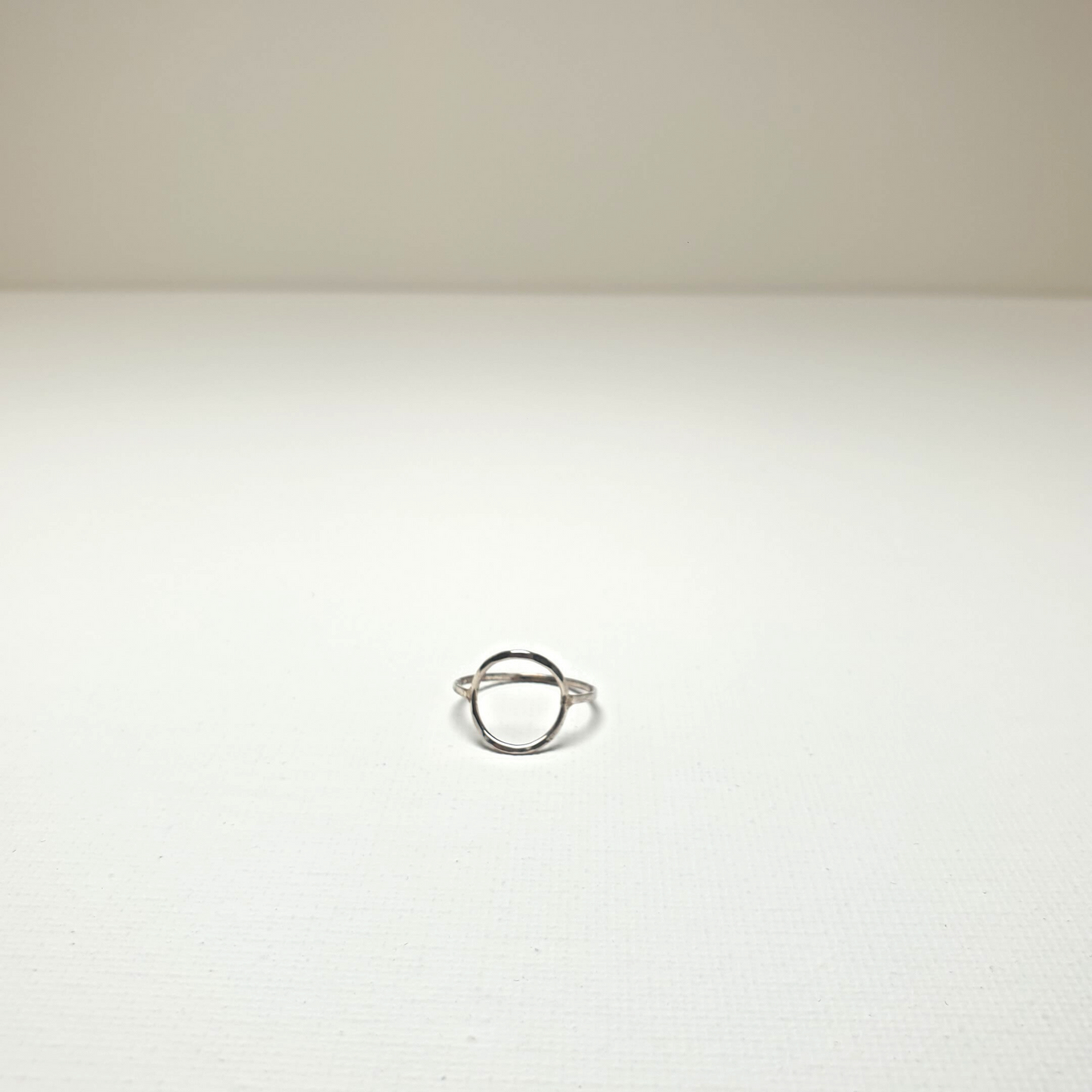 Kreis-Ring aus Sterlingsilber