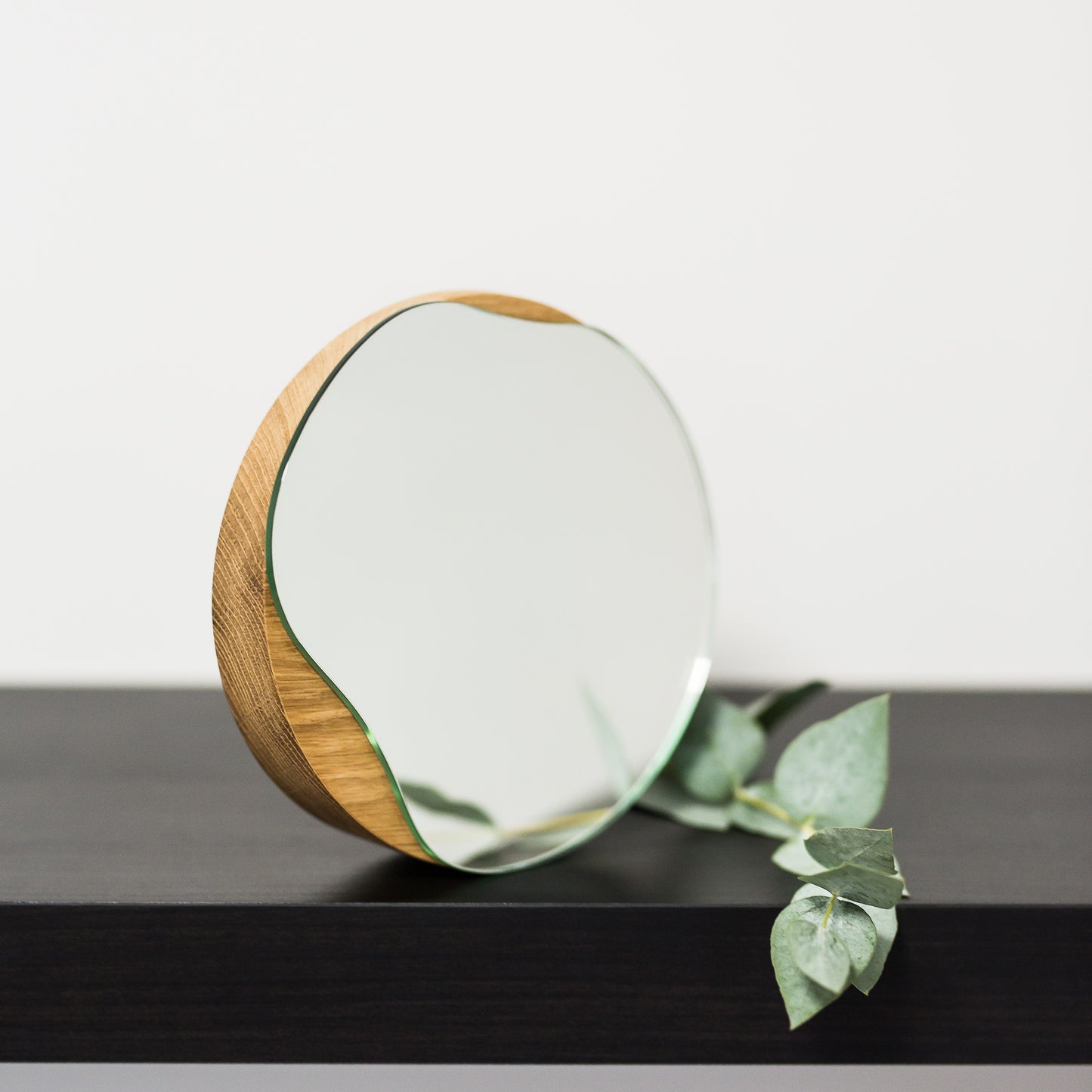 Kosmetischer runder Spiegel | Eichenholz oder schwarz