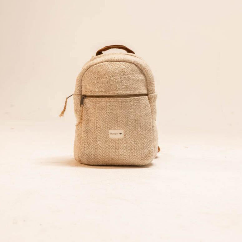 Yala Rucksack aus Hanf und Baumwolle mit drei Außentaschen